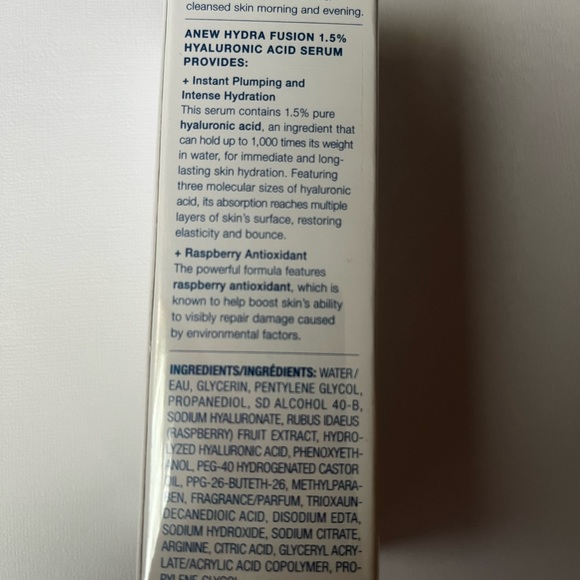 SERUM 1.5% Hyaluronic acid Avon Anew Hydrafusion - Picture 3 of 3